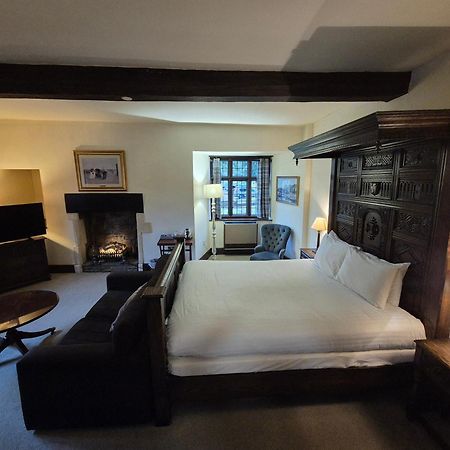 Cwrt Bleddyn Hotel & Spa Аск Экстерьер фото